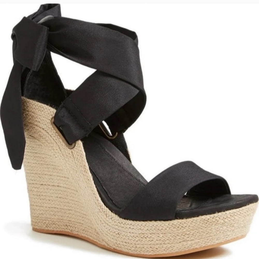 UGG Lucianna Espadrille Wedge, Size 8.5